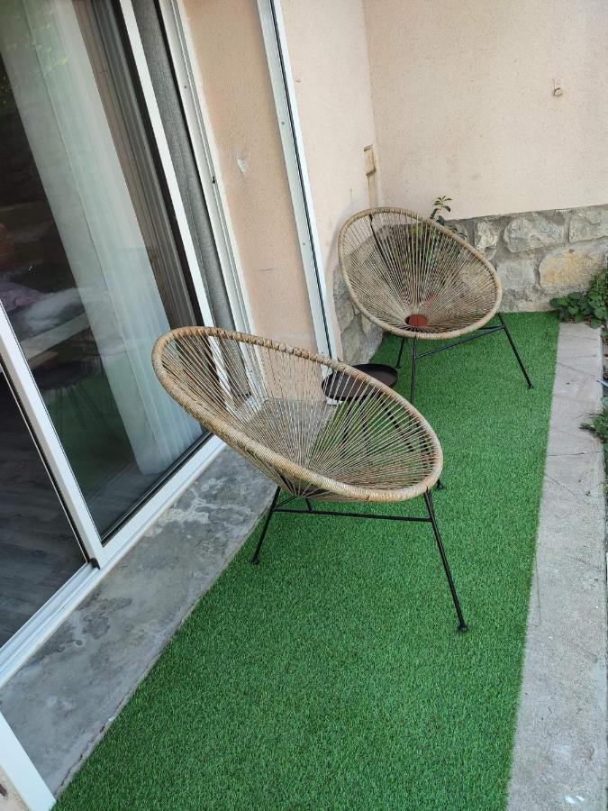 Figanières Auberge Des Esperels Rez De Maison Avec Jardin מראה חיצוני תמונה